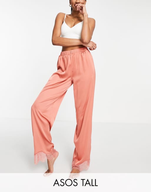 ASOS DESIGN Tall – Mieszaj i łącz – Rdzawe satynowe spodnie od piżamy z koronkowymi wstawkami