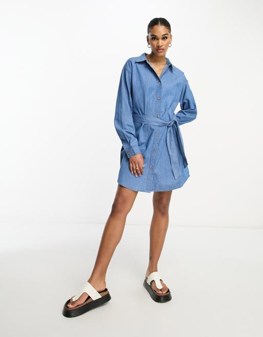 ASOS DESIGN Tall – Mini-Jeanskleid in mittlerer Waschung mit Bindegürtel, 4 von 4