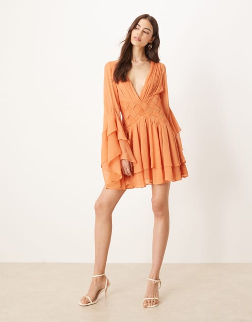 ASOS DESIGN Tall - Mini jurk met ruches, stroken en geweven detail in terracotta, 2 van 4