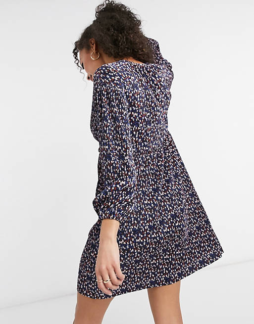  Tall mini plisse long sleeve v neck dress in navy ditsy floral 