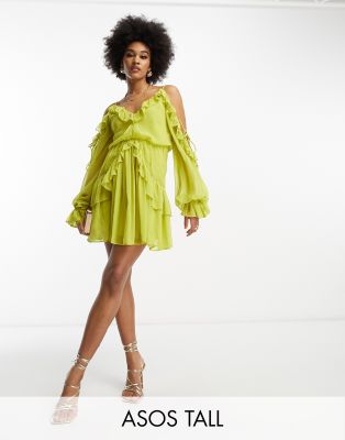 ASOS DESIGN Tall - Mini-Wickelkleid in Olivgrün mit Nietenbesatz, Bindedetail und Rüschen