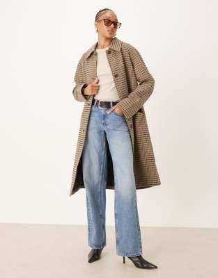 ASOS DESIGN Tall - Mittellanger Mantel mit Heritage-Karomuster und Steppfutter-Bunt