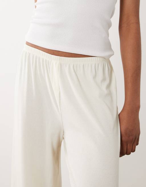 ASOS DESIGN Tall - Mix en match - Geribbelde pyjamabroek met wijde pijpen in ivoorwit, 3 van 4