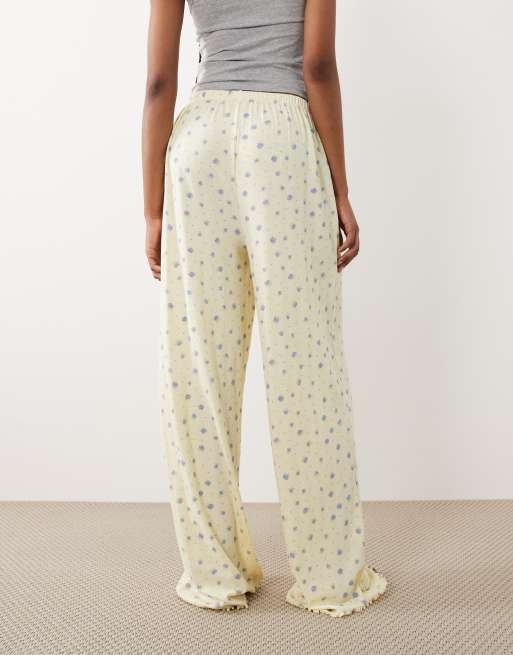 ASOS DESIGN Tall mix & match pointelle pyjama trouser in buttermilk & blue ditsy print, 4 of 4