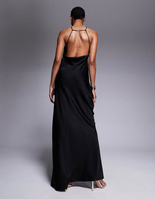 ASOS DESIGN Tall – Neckholder-Maxikleid aus Satin in Schwarz mit Schlitzdetail, 3 von 4