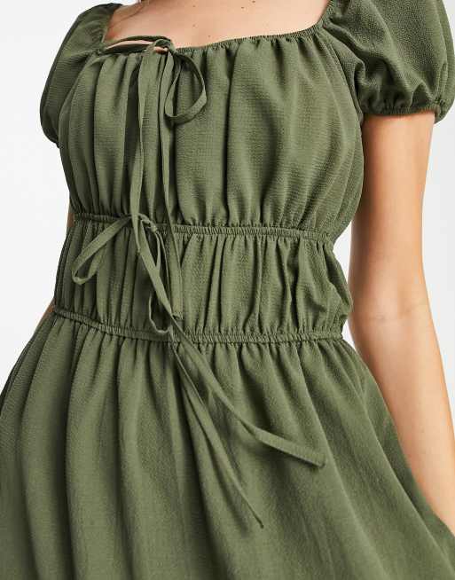 ASOS DESIGN Tall - Nette mini jurk met gestrikte voorkant en korte mouwen in kaki, 3 van 4