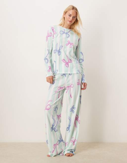 ASOS DESIGN Tall – Niebieska piżama w paski i świąteczny wzór w kokardki: top z długimi rękawami i spodnie
