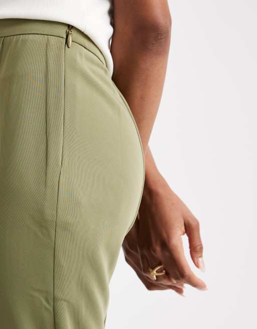 ASOS DESIGN Tall – Olivgrön, figursydda byxor med utsvängd design, 3 av 5