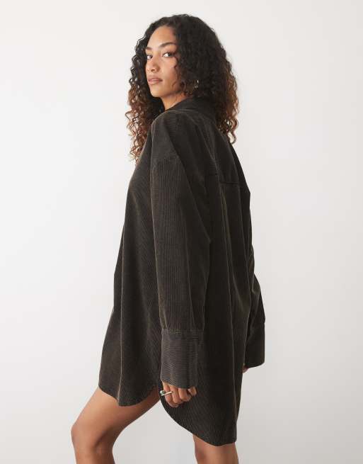 ASOS DESIGN Tall oversize skjortklänning i manchester i tvättad svart, 4 av 4