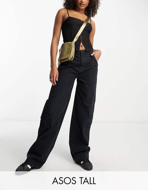 ASOS DESIGN Tall - Oversized cargobroek met verschillende zakken in zwart