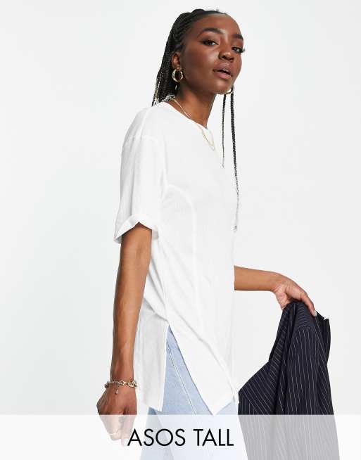 ASOS DESIGN Tall - Oversized geribbeld T-shirt met zijsplitten en gestikt detail in wit