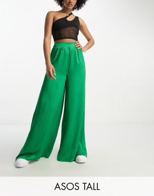 ASOS DESIGN Tall - Palazzo-Strandhose aus Satin in Grün