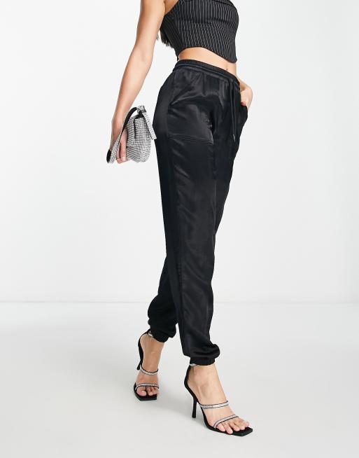 ASOS DESIGN Tall Pantalon de jogging satin surpiq res Noir