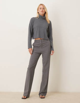 ASOS DESIGN Tall - Pantalon de tailleur coupe droite ajustée - Gris