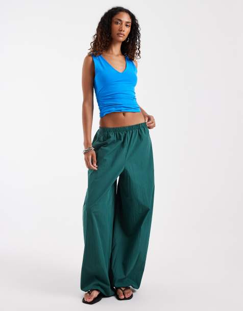 ASOS DESIGN Tall - Pantalones balloon de mezcla de algodón y nailon para poner en color verde oscuro - view 1