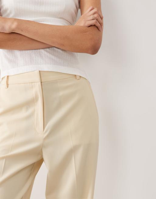 ASOS DESIGN Tall - Pantaloni dritti slim sartoriali color latticello, 4 di 5