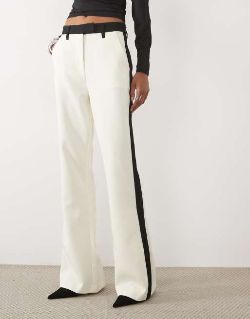 ASOS DESIGN Tall pantaloni sartoriali svasati stile smoking in crema e nero, 3 di 5