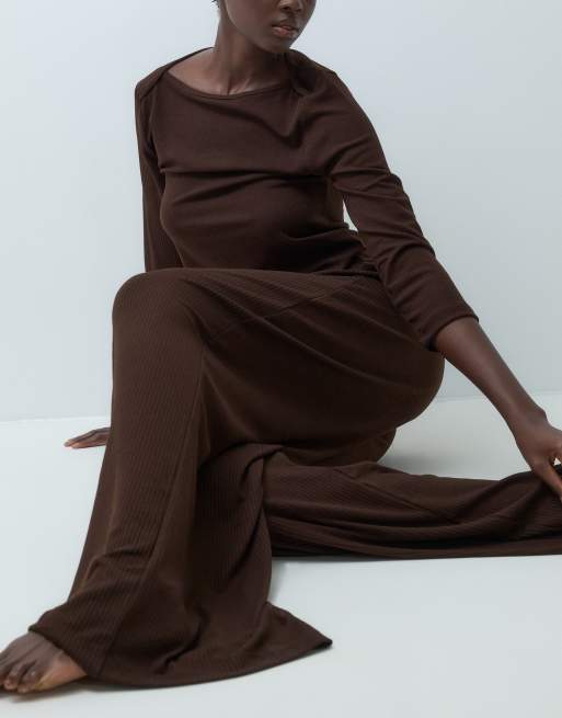 ASOS DESIGN Tall parte inferior de estar por casa acanalada de pernera ancha Mix & Match en chocolate, 3 de 5