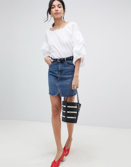 ASOS DESIGN Tall – Pelmet-Jeansrock in mittelblauer Waschung, 4 von 4