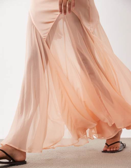 ASOS DESIGN Tall – Persikofärgad kjol i satin- och chiffongmix med fishtail-design, 4 av 5