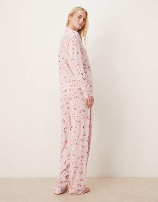 ASOS DESIGN Tall - Pigiama super morbido con camicia a maniche lunghe e pantaloni con stampa a tema sci e profili a contrasto, 3 di 4