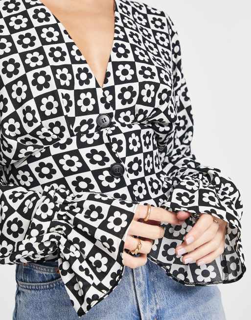ASOS DESIGN Tall pleat front long sleeve blouse with button front in flower mono plaid , 3 of 4