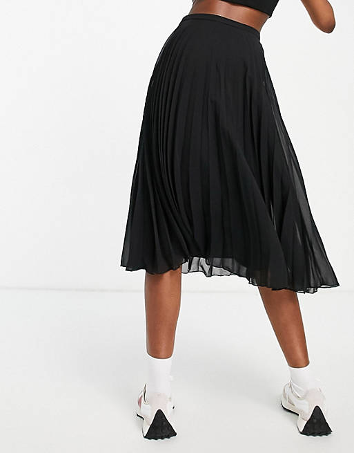 Women Tall pleated midi skirt in black 