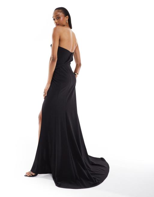 ASOS DESIGN Tall – Premium – Svart, draperad maxiklänning med bandeau-ringning och hög slits, 2 av 4