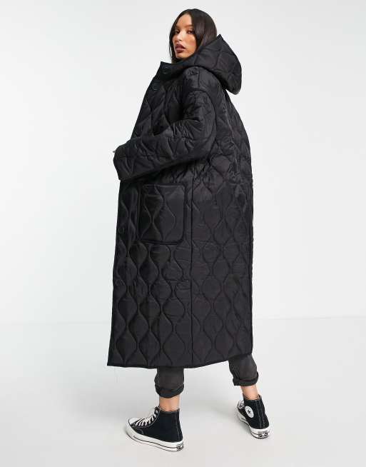 Quilted long jacket with hood