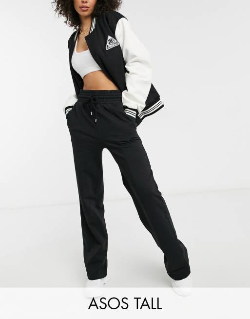 ASOS DESIGN Tall - Rechte joggingbroek met brede tailleband en gestikte plooitjes van katoen in zwart - BLACK