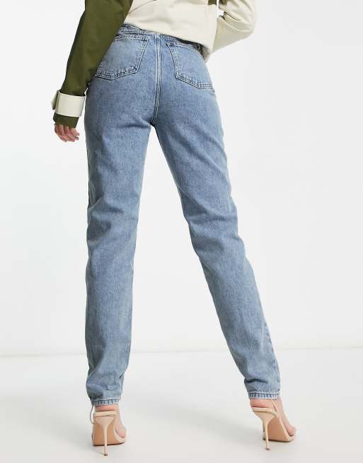 ASOS DESIGN Tall relaxed mom jeans in light blue , 2 of 4
