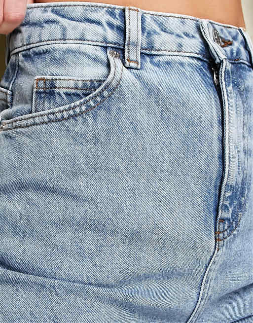 ASOS DESIGN Tall relaxed mom jeans in light blue , 4 of 4