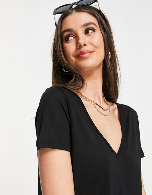 ASOS DESIGN t-shirt with notch neck in black