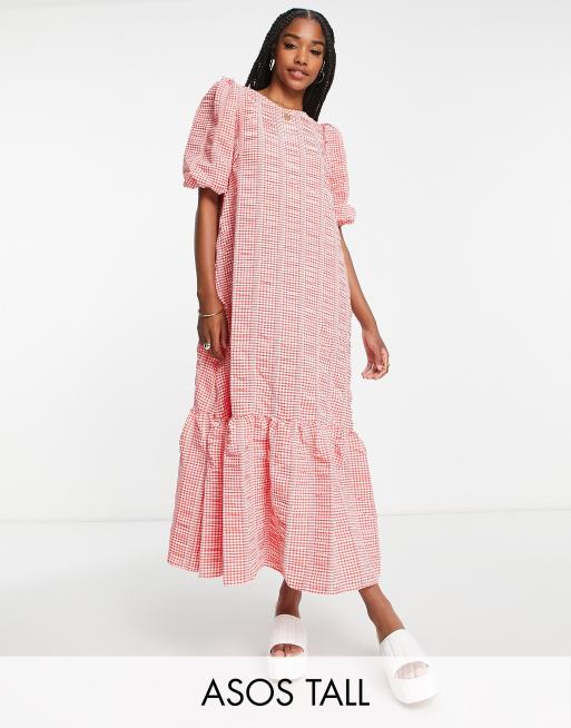ASOS DESIGN Tall - Robe babydoll longue et fluide à carreaux vichy variés - Rouge