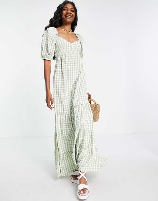 ASOS DESIGN Tall Robe longue avec d collet en c ur et ourlet