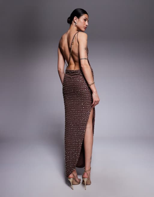 ASOS DESIGN Tall - Robe longueur mollet ornementée drapée avec col bénitier et détail chaîne - Chocolat, 2 de 4
