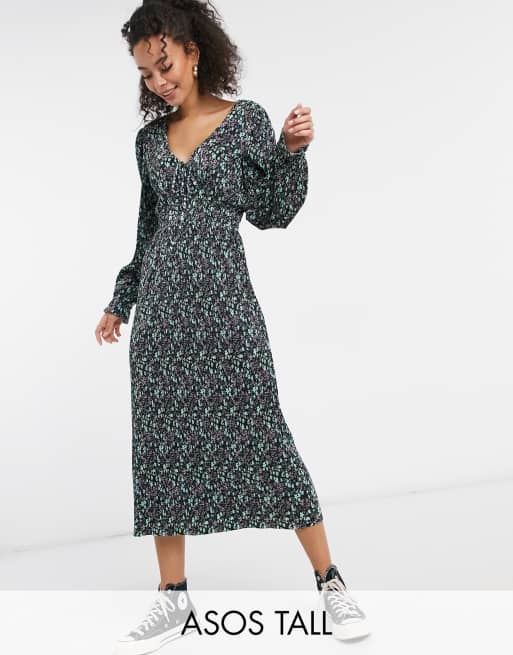 ASOS DESIGN Tall Robe milongue plissée à motif petites fleurs avec