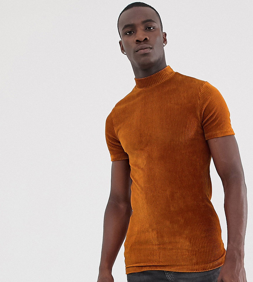ASOS DESIGN Tall – Rostfärgad, stretchig t-shirt i ribbad velour med muscle-passform och halvpolokrage-Orange