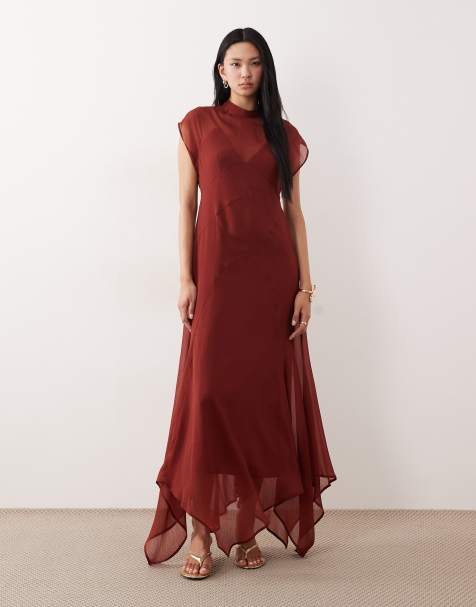 ASOS DESIGN Tall – Roströd maxiklänning i chiffong med hög krage och ojämn fåll - view 1