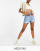 Thumbnail 1 van 4