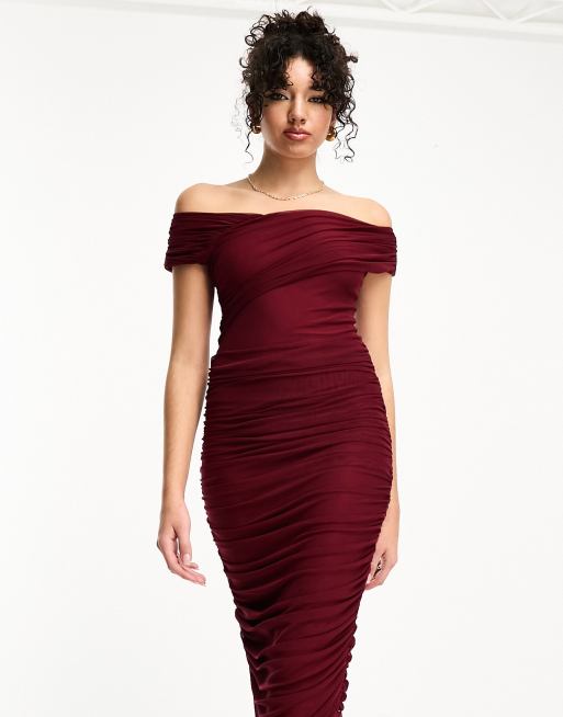 ASOS DESIGN Tall - Rynket bardot-midikjole med krydsende design i bærrød mesh, 4 af 4