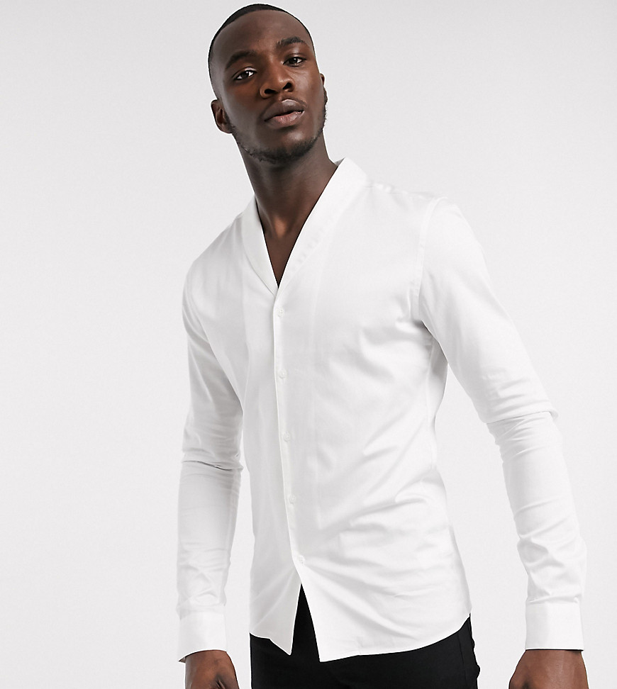 ASOS DESIGN Tall - Satijnachtig slim-fit overhemd met sjaalkraag in wit