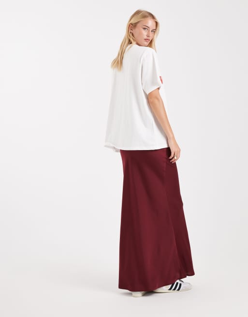 ASOS DESIGN Tall satin bias maxi skirt in burgundy, 5 of 5