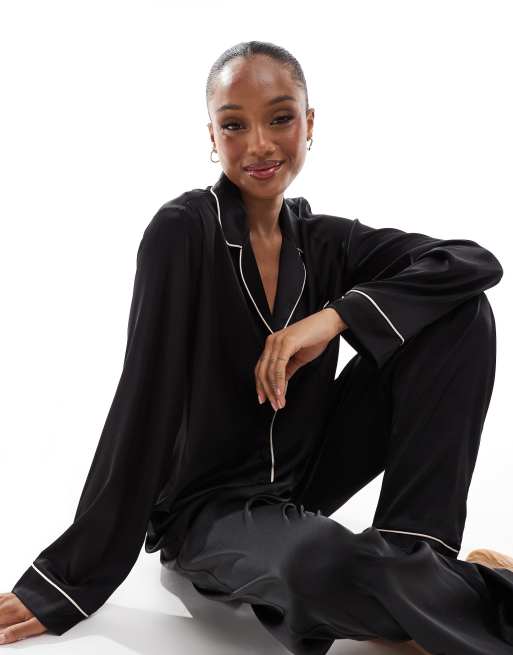 ASOS DESIGN Tall satin long-sleeved shirt and pants pyjama set in black, 3 of 4