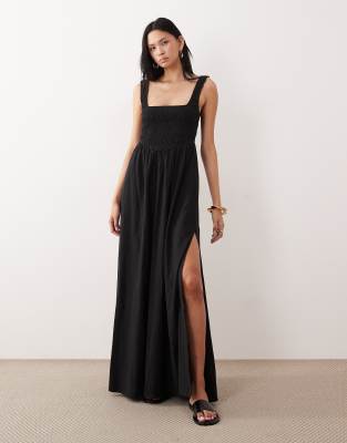 ASOS DESIGN Tall - Selina - Gesmoktes Strand-Maxikleid in Schwarz