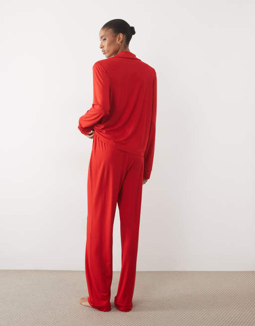 ASOS DESIGN Tall set pigiama con camicia a maniche lunghe e pantaloni super morbido in rosso, 3 di 4