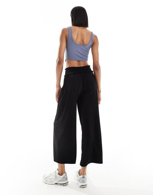 ASOS DESIGN Tall shirred waist cropped culotte pants in black, 3 of 5