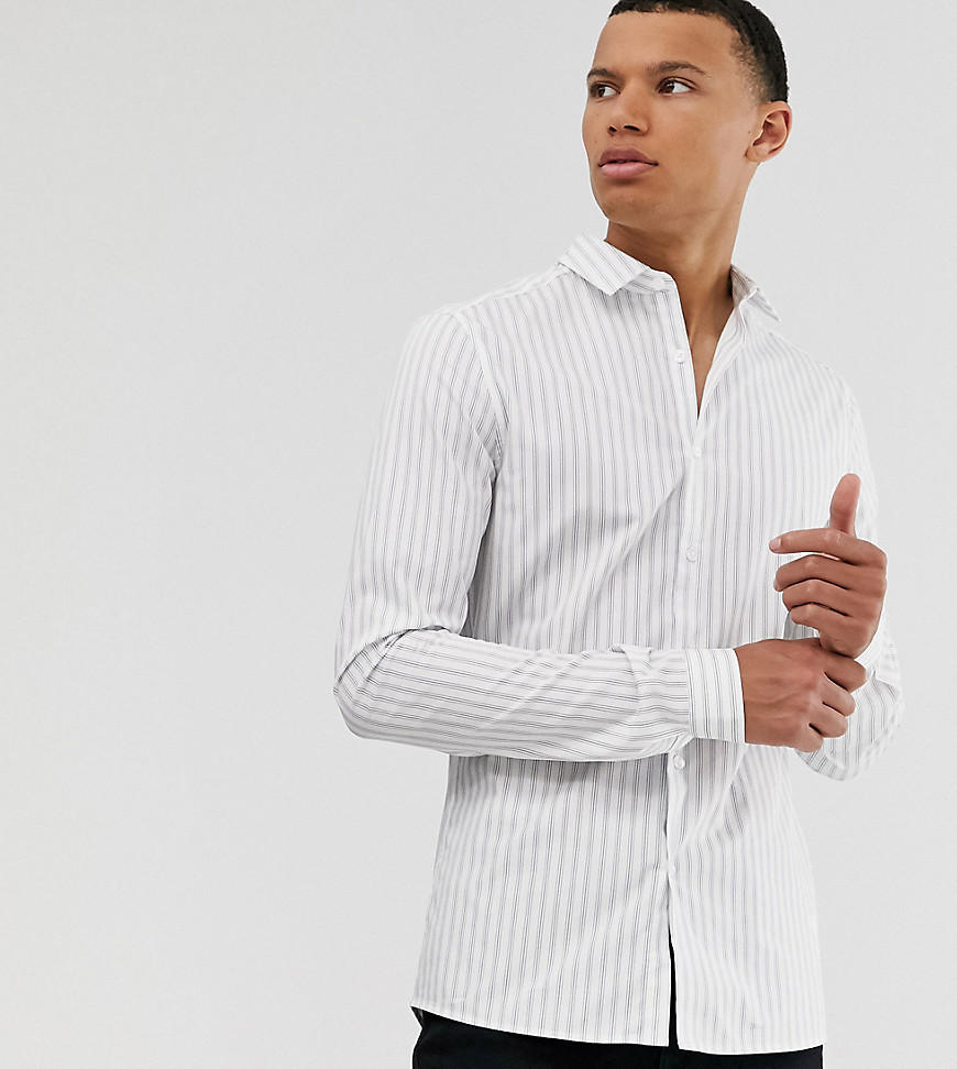 ASOS DESIGN Tall - Skinny-fit gestreept overhemd in wit en marineblauw
