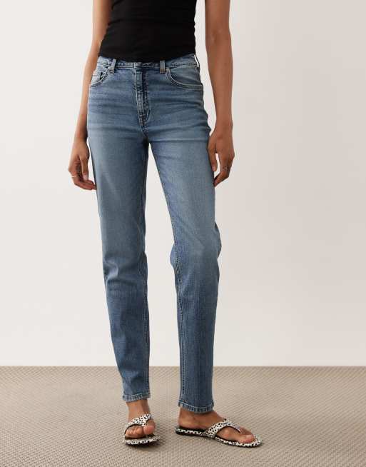 ASOS DESIGN Tall slim fit mom-jeans i autentisk mellemvask, 3 af 5
