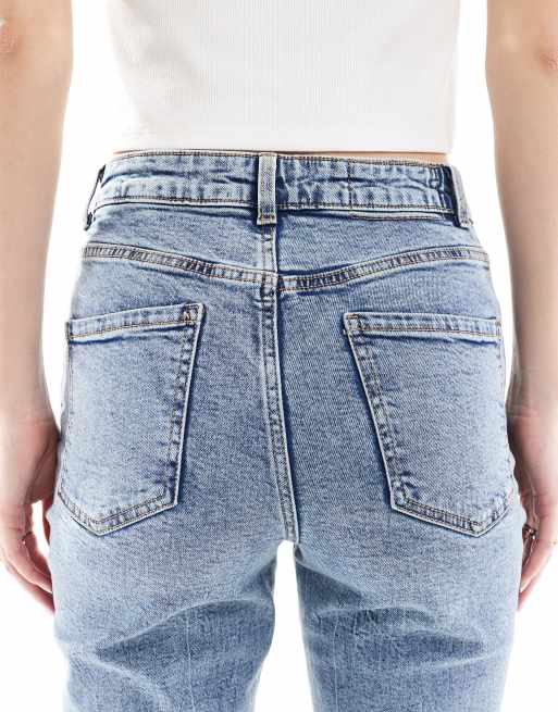 ASOS DESIGN Tall - Slim-fit mom jeans in middenblauw, 4 van 5